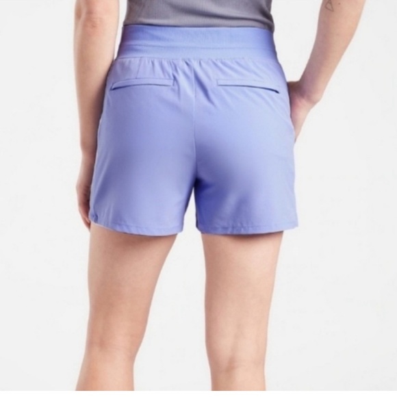 🎁 NWT Athleta Brooklyn Short in Light Blue/Lilac (Victorian Periwinkle) Size 18 - Picture 11 of 12